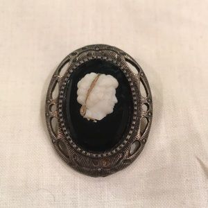 Vintage Cameo Brooch Pin Pendant